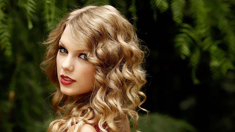 美国乡村音乐歌手-泰勒·斯威夫特(Taylor Swift)壁纸下载B003